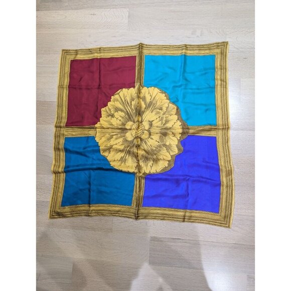 Ellen Tracy 100% Silk Square Scarf With Floral Pattern and Gold Lines-34"x34" - Picture 1 of 9